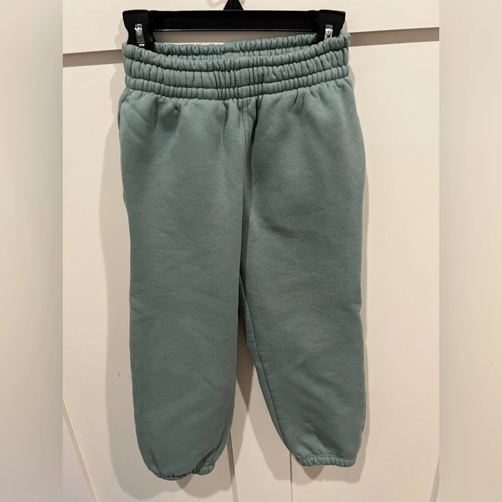 Athleta Girls Sage Green Sweatpants - Picture 1 of 3
